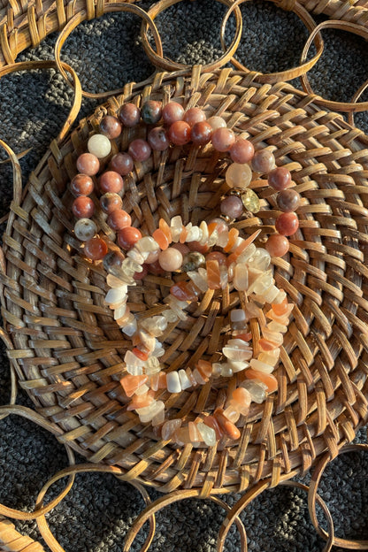 Brown Agate Beads, Uncut Uneven Natural Stone, Glass Beads And 18k Gold Plated Round Beads Bracelet - Set Of 5